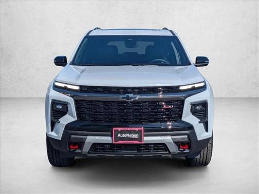 Polar White Tricoat 2026 Chevrolet Traverse AWD Z71