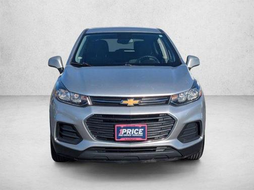 Silver Ice Metallic 2020 Chevrolet Trax LS