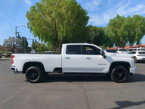 Summit White 2022 Chevrolet Silverado 3500 High Country
