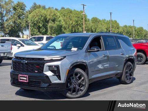 2025 Chevrolet Traverse RS