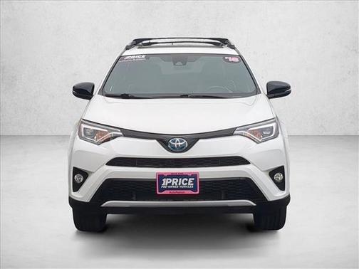 Super White 2018 Toyota RAV4 Hybrid SE