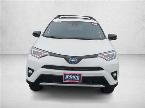 Super White 2018 Toyota RAV4 Hybrid SE
