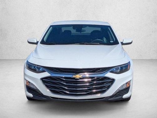 Summit White 2023 Chevrolet Malibu FWD 1LT