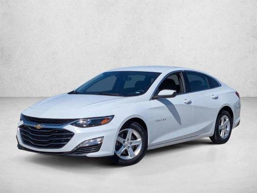 Summit White 2023 Chevrolet Malibu FWD 1LT