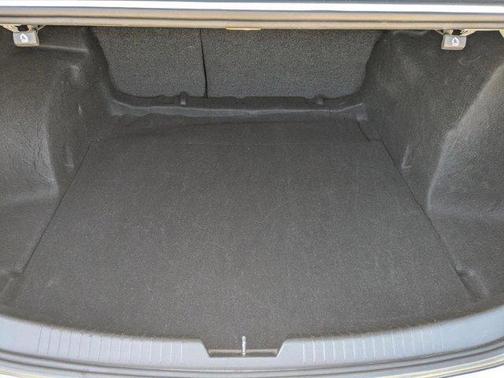 Summit White 2023 Chevrolet Malibu FWD 1LT