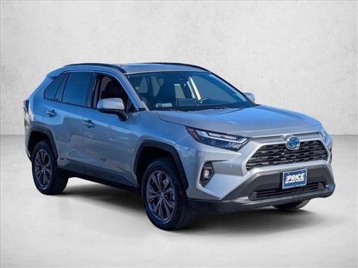 2022 Toyota RAV4 Hybrid XLE Premium