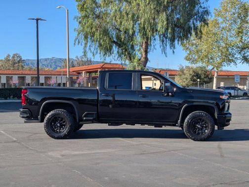 Black 2022 Chevrolet Silverado 2500 LTZ