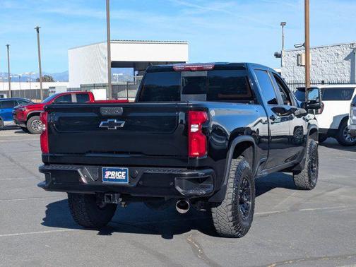 Black 2022 Chevrolet Silverado 2500 LTZ