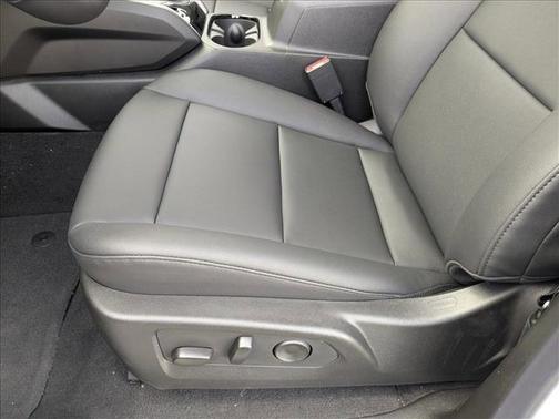 Summit White 2026 Chevrolet Colorado Trail Boss
