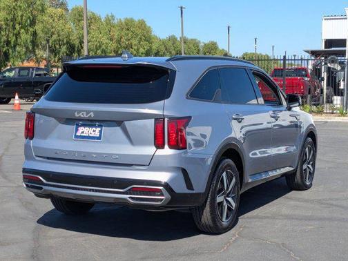 2022 Kia Sorento S