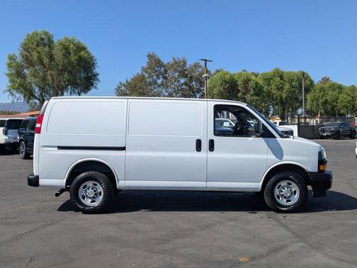 2020 Chevrolet Express 2500 RWD 2500 Regular Wheelbase WT
