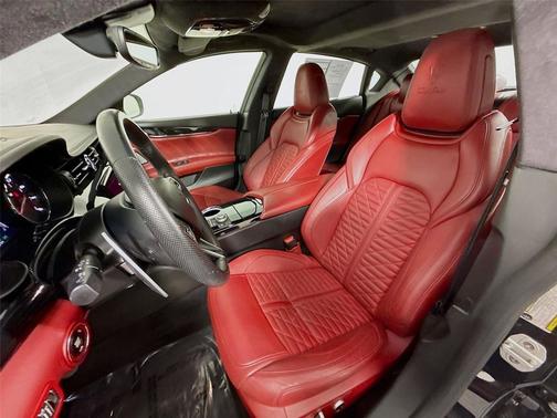 2021 Maserati Quattroporte Trofeo