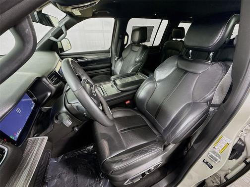 2022 Jeep Wagoneer Series III 4x4