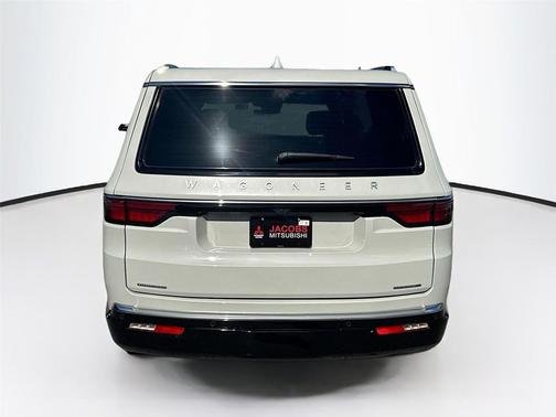 2022 Jeep Wagoneer Series III 4x4