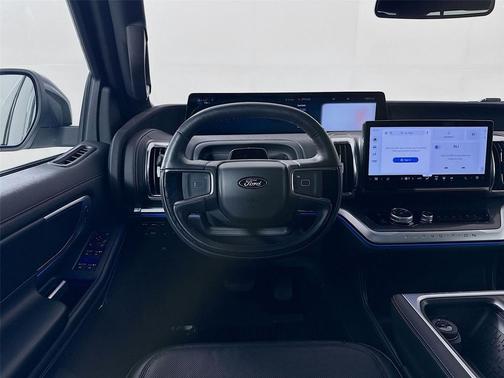Star White Metallic Tri-Coat 2025 Ford Expedition Max Platinum