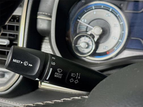 Diamond Black Crystal Pearlcoat 2021 RAM 1500 Limited