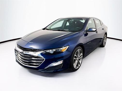 2022 Chevrolet Malibu FWD LT