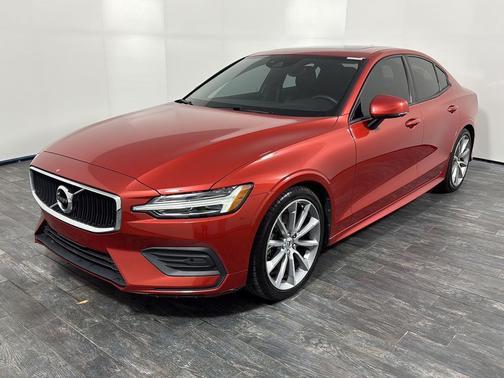 2019 Volvo S60 T5 Momentum