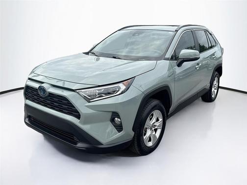 2021 Toyota RAV4 Hybrid XLE