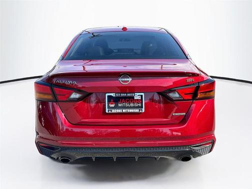 2024 Nissan Altima SR VC-Turbo FWD