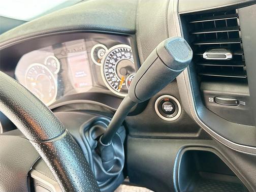 2022 RAM 3500 Tradesman Crew Cab 4x4 8' Box