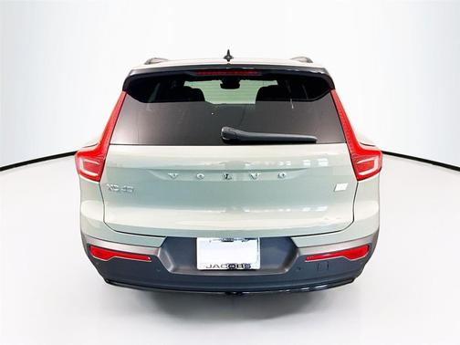 2024 Volvo XC40 Recharge Pure Electric Twin Ultimate