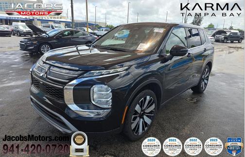 BLACK 2025 Mitsubishi Outlander SE 2.5 2WD