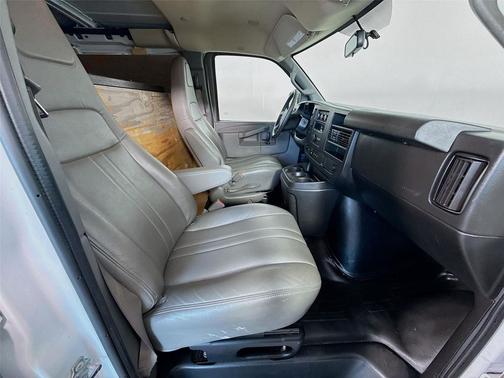 Summit White 2020 GMC Savana 2500 Work Van