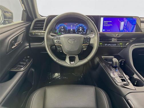Black 2025 Toyota Crown XLE