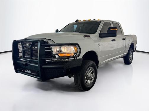 2024 RAM 2500 Tradesman Crew Cab 4x4 6'4' Box