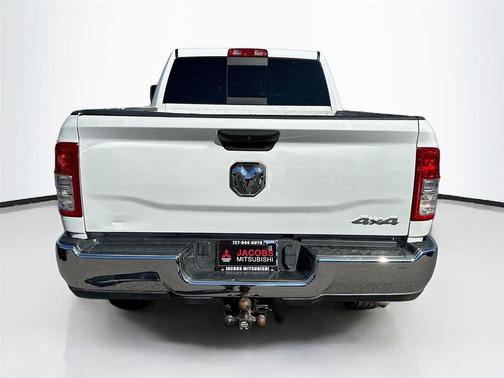 2024 RAM 2500 Tradesman Crew Cab 4x4 6'4' Box