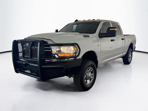 2024 RAM 2500 Tradesman Crew Cab 4x4 6'4' Box