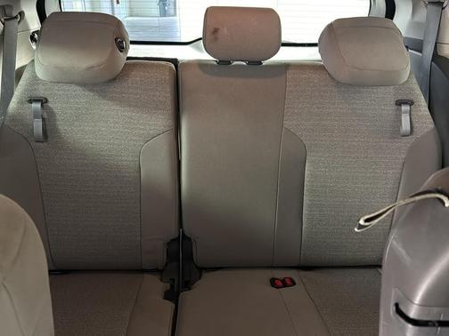 2022 Toyota Sienna LE