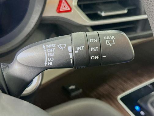 2022 Toyota Sienna LE