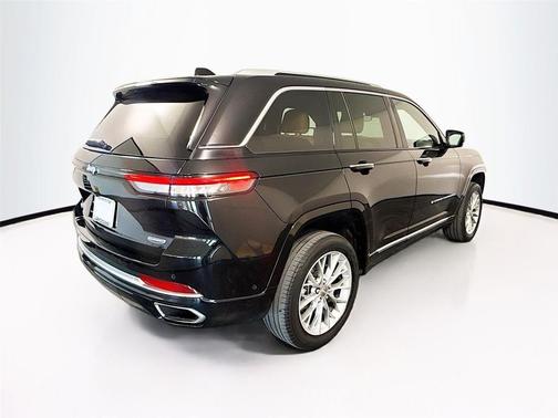 2022 Jeep Grand Cherokee 4xe Summit