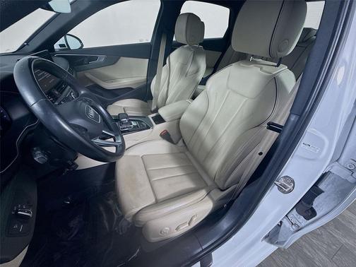 2023 Audi A4 45 S line Premium Plus