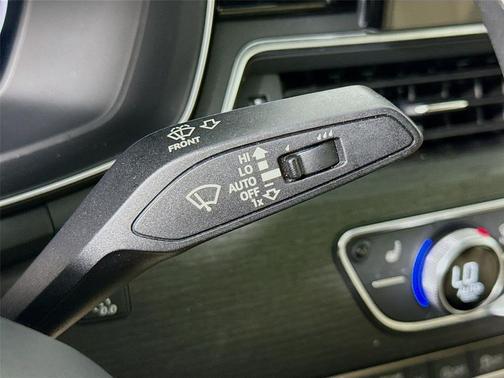 2023 Audi A4 45 S line Premium Plus