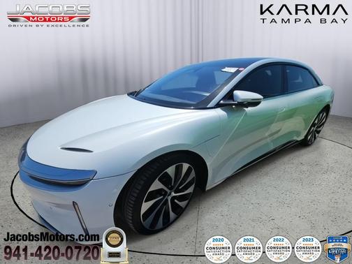 Stellar White Metallic 2024 Lucid Air Touring
