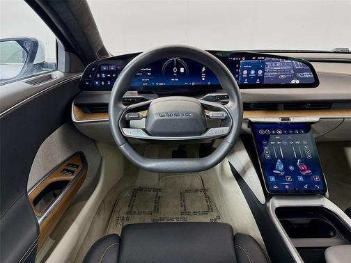 Stellar White Metallic 2024 Lucid Air Touring