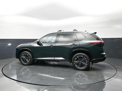 Obsidian Green 2026 Nissan Rogue Platinum