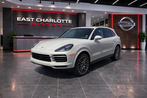 Tan 2022 Porsche Cayenne Platinum Edition