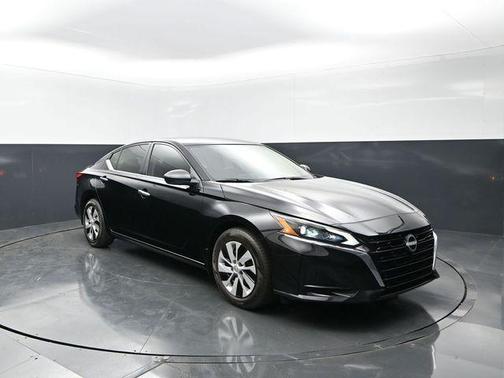 Black 2025 Nissan Altima S
