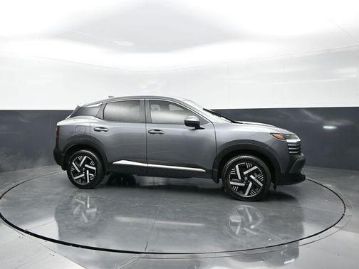 Gun Metallic 2025 Nissan Kicks SV