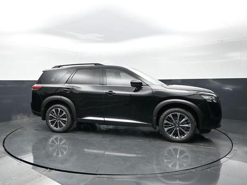 Black 2026 Nissan Pathfinder Platinum
