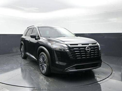 Black 2026 Nissan Pathfinder Platinum