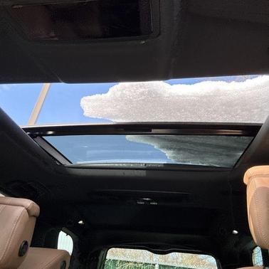 Varesine Blue 2024 Land Rover Discovery P360 Dynamic SE