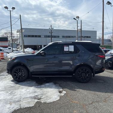 Varesine Blue 2024 Land Rover Discovery P360 Dynamic SE