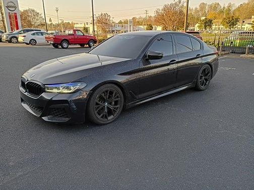 Carbon Black Metallic 2021 BMW 530 i xDrive