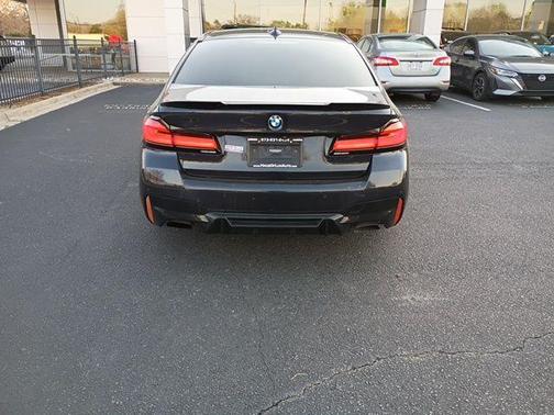 Carbon Black Metallic 2021 BMW 530 i xDrive