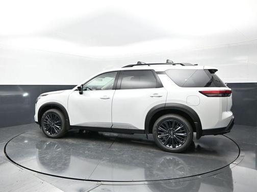 Everest White P 2026 Nissan Pathfinder SL